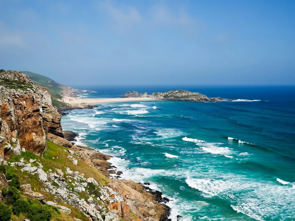 Robberg’s rocky peninsula and blue ocean